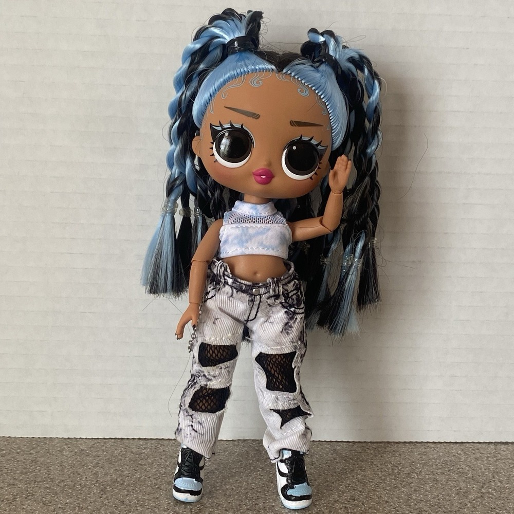 LOL Surprise OMG Cool Lev Doll Blue Black Braids Streetwear MGA Fashion Doll